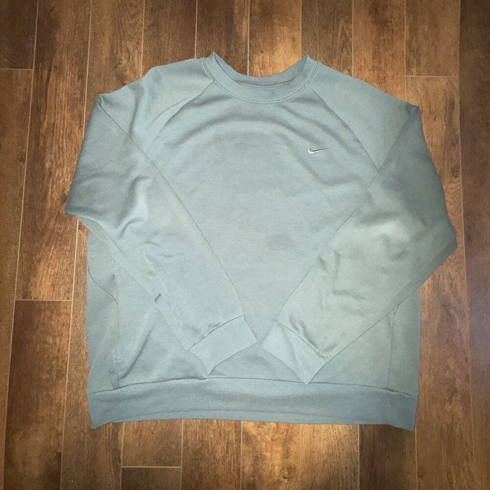 Nike Dri Fit Women’s XL Green Sweatshirt W Zipper Pocket